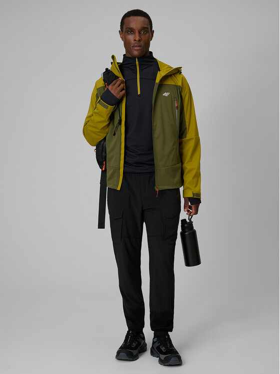 4F 4F Bluza TREKKING Czarny Regular Fit