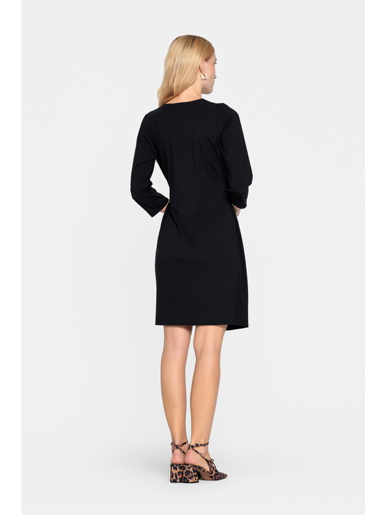 EMOI EMOI Sukienka codzienna czarna dopasowana z ozdobą w talii Czarny Feminine Fit