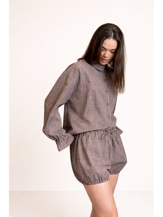 Le Songe Le Songe Szorty materiałowe RAYA Brązowy Basic Fit