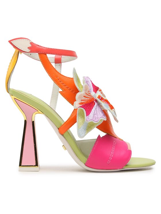 Sandali Kat Maconie