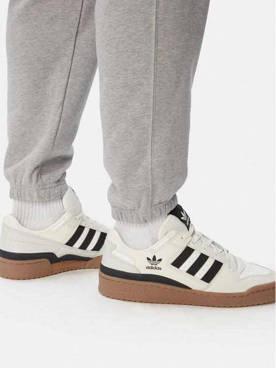 adidas adidas Donji dio trenerke Trefoil Essentials French Terry KT2456 Siva Regular Fit