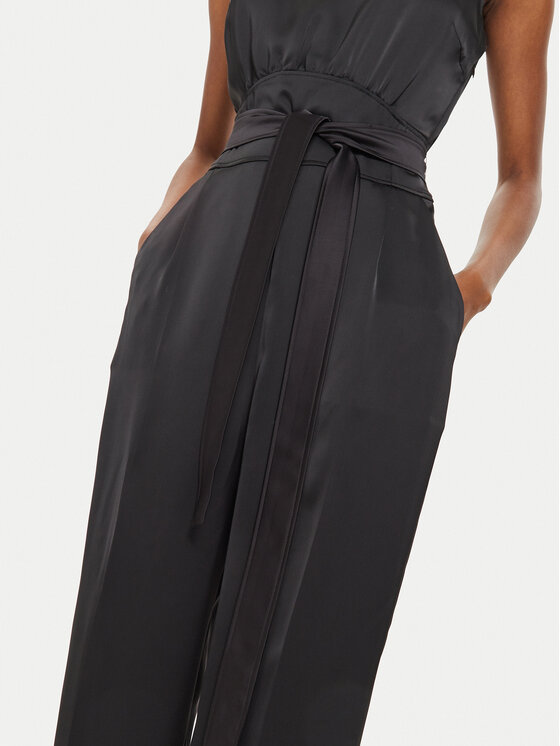 HUGO Hugo Kombinezonas Kisuse 50526176 Juoda Regular Fit