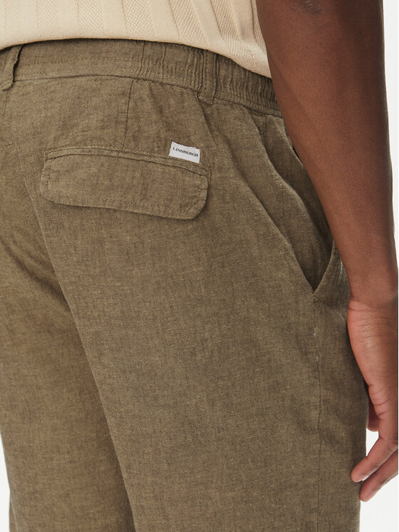 Lindbergh Lindbergh Pantaloncini di tessuto 30-508003 Beige Relaxed Fit