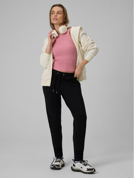 4F 4F Spodnie dresowe ESSENTIALS Czarny Regular Fit