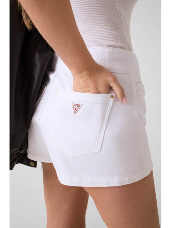 Guess Guess Szorty materiałowe 183153 Biały Short Fit
