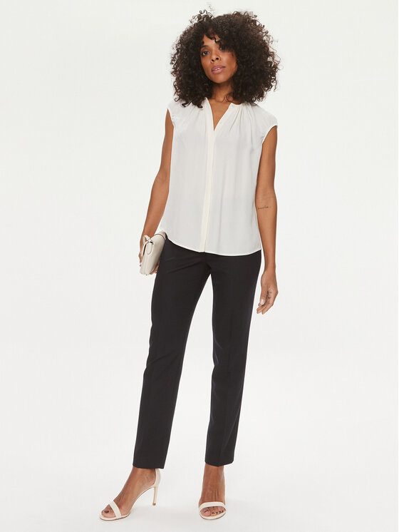 BOSS Boss Bluza Berika 50491355 Bela Regular Fit