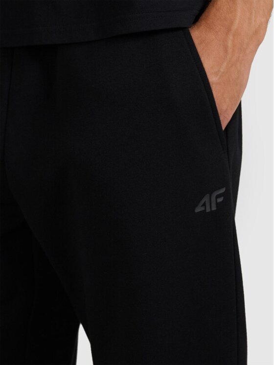 4F 4F Teplákové nohavice 4FWMM00TTROM1140-20S Čierna Regular Fit