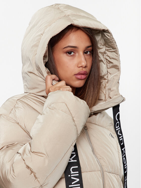 Calvin Klein Jeans Calvin Klein Jeans Winterjacke J20J221901 Beige Relaxed Fit