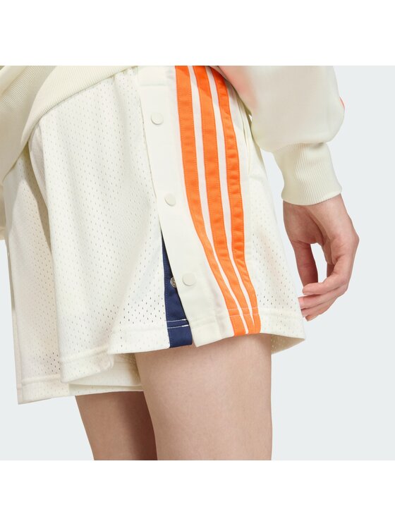 adidas adidas Szorty materiałowe 158962 Biały Loose Fit