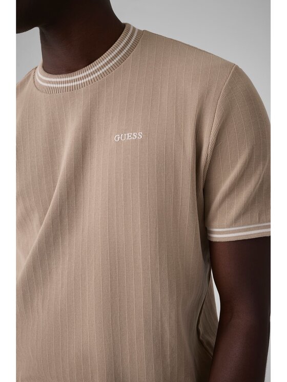 Guess Guess T-Shirt 184033 Bílá Classic Fit