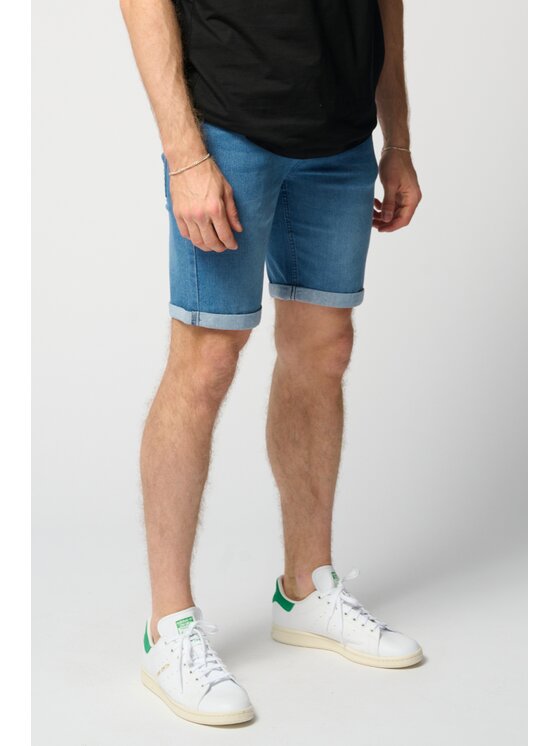 TeeShoppen TeeShoppen Szorty jeansowe 'Perform Collection' Niebieski Regular Fit