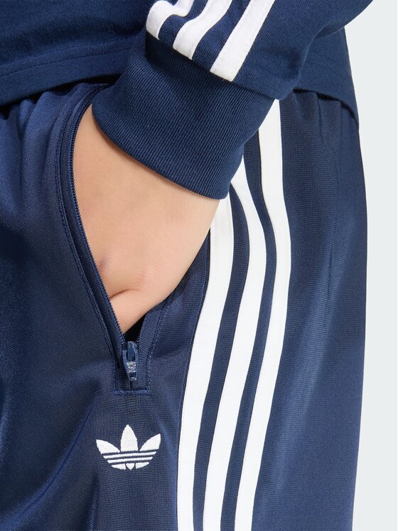 adidas adidas Szorty materiałowe 165596 Granatowy Regular Fit
