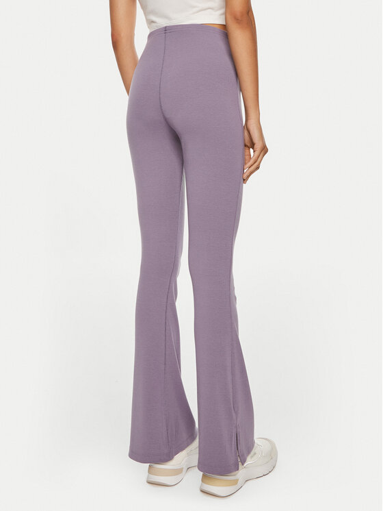Nike Nike Pantaloni din material FQ2113 Violet Slim Fit