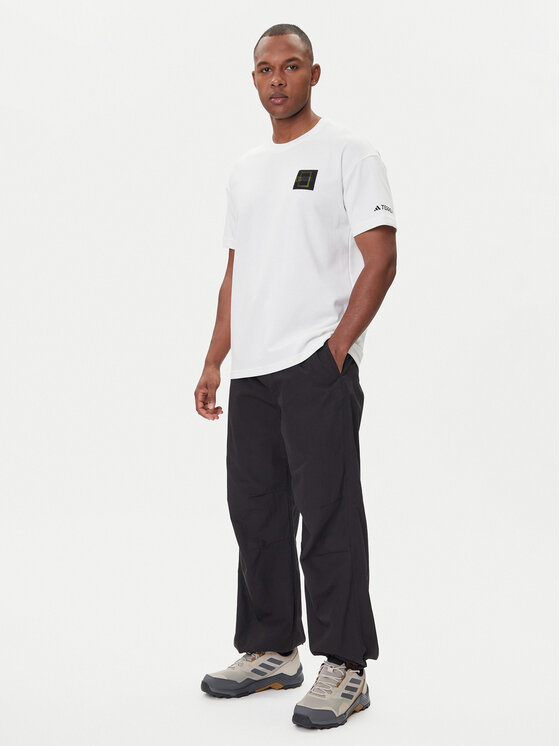 adidas adidas T-Shirt National Geographic Graphic KC5417 Bílá Regular Fit