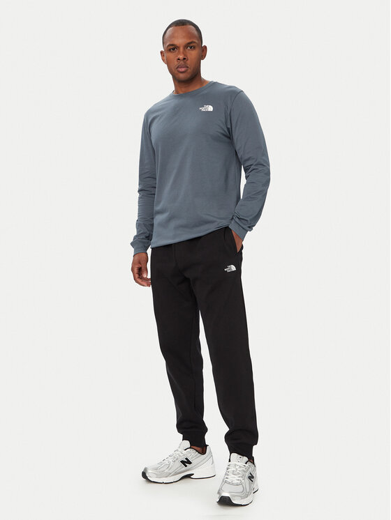 The North Face The North Face S dlhými rukávmi Evolution Box Nse NF0A8B68 Sivá Regular Fit