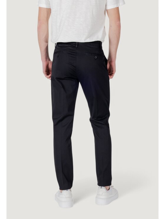 Antony Morato Antony Morato Pantaloni chino MARK SLIM FIT WITH LOGOED RUBBER FLAG Nero Slim Fit