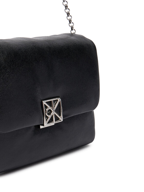 Calvin Klein Calvin Klein Handtasche Emblem Hw Padded Crossbody LV04F3620G Schwarz