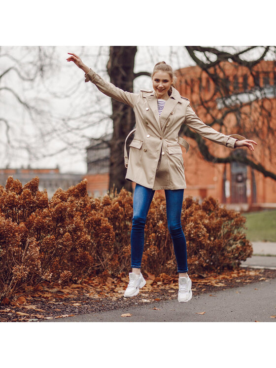 adidas adidas Снікерcи Falcon W B28128 Білий