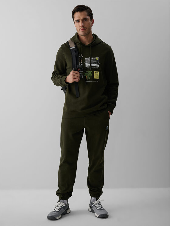 4F 4F Spodnie dresowe OVERLAND Khaki Regular Fit