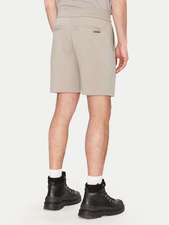 Moose Knuckles Moose Knuckles Pantaloni scurți sport Dalon M15MR807 Gri Regular Fit
