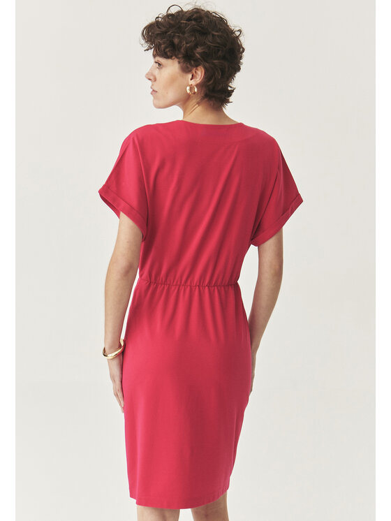 TATUUM TATUUM Sukienka dzianinowa LINOKI 1 Różowy Classic Fit
