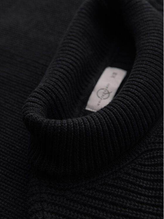 Ombre Ombre Sweter OM-SWTN-0189 Czarny Regular Fit