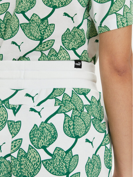 Puma Puma Sportske kratke hlače Ess+ Blossom 679352 Zelena Relaxed Fit