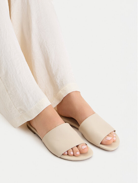 GINO ROSSI GINO ROSSI Plätud C-124866 Ekrüüvärv