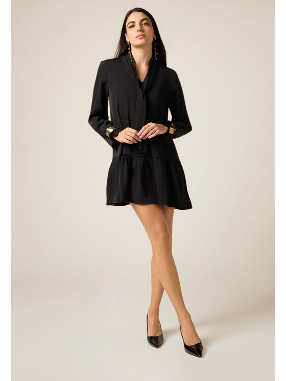 Oltre Oltre Vestito da giorno 7064R005122N033 Nero Flared Fit