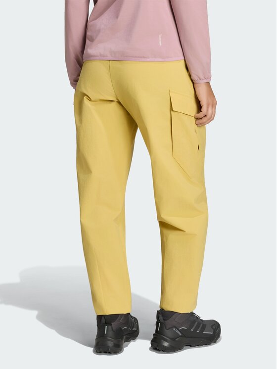 adidas adidas Spodnie outdoor 163069 Żółty Loose Fit