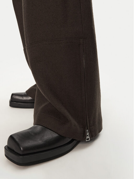 AMI PARIS AMI PARIS Szövet nadrág FTR305.WV0018 Barna Relaxed Fit