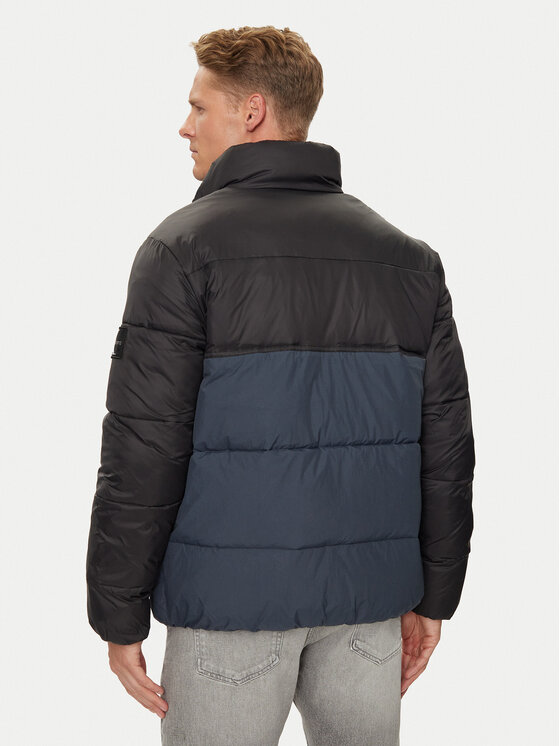 Calvin Klein Jeans Calvin Klein Jeans Geacă de iarnă J30J325584 Bleumarin Regular Fit