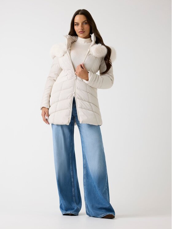 Guess Guess Преходно яке 168549 Бежов Classic Fit