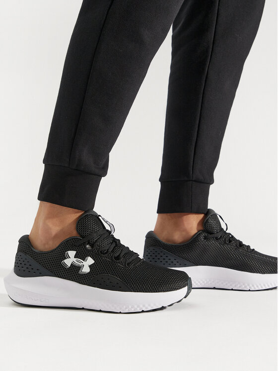 Under Armour Under Armour Bėgimo batai Ua Charged Surge 4 3027000-001 Juoda