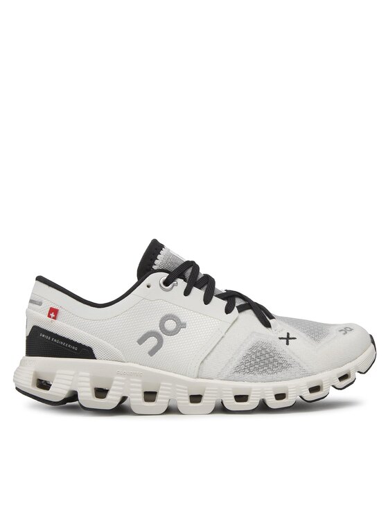 On On Laufschuhe Cloud X 3 6098697 Weiß
