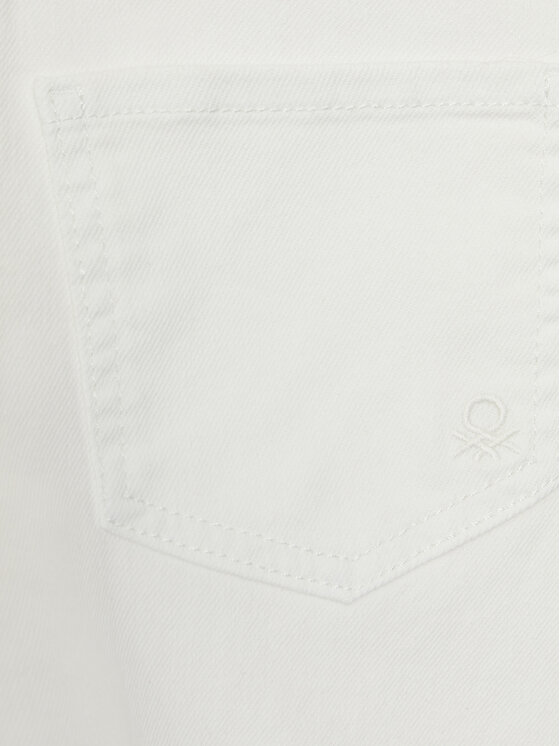 United Colors Of Benetton United Colors Of Benetton Шорти от плат 4RISC9019 Бял Regular Fit