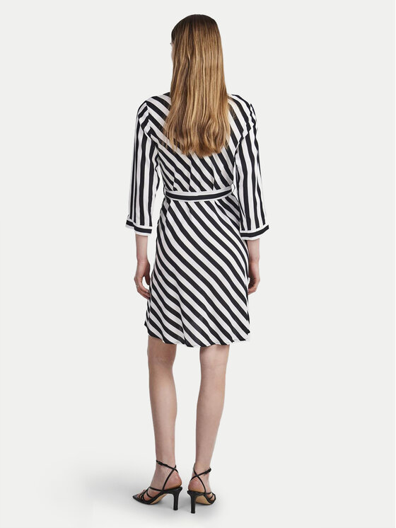 YAS YAS Košilové šaty Savanna 26030247 Černá Loose Fit