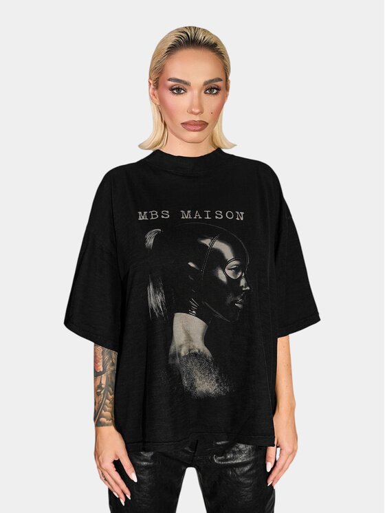 MADE BY SOCIETY MADE BY SOCIETY T-Shirt PORTRAIT - T27456 Czarny Basic Fit