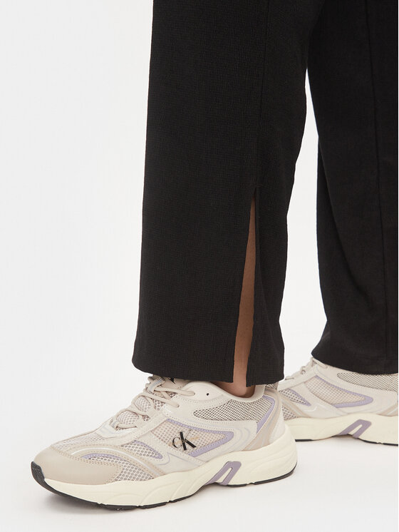 Calvin Klein Jeans Calvin Klein Jeans Kötött nadrág J20J222685 Fekete Straight Fit
