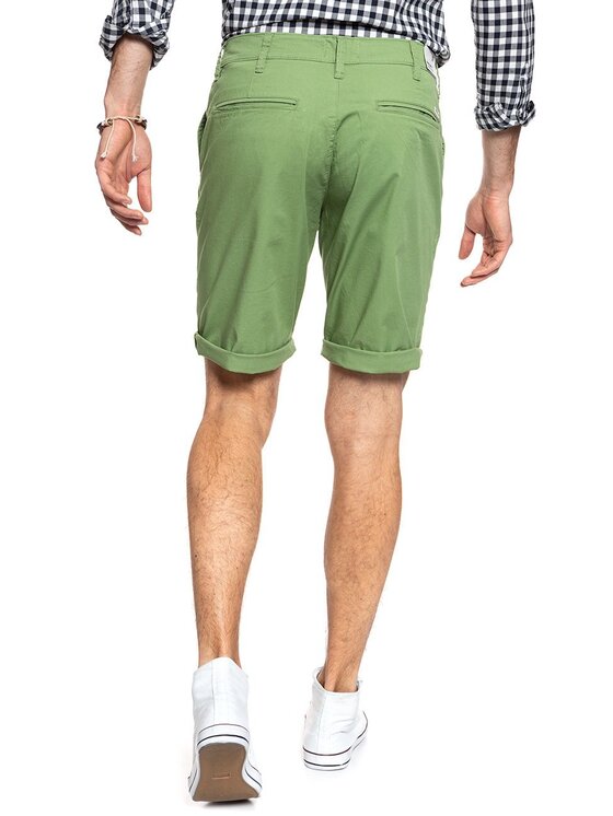 Wrangler Wrangler Szorty materiałowe CHINO SHORT Zielony Slim Fit
