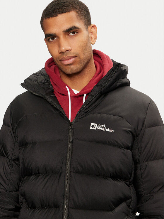 Jack Wolfskin Jack Wolfskin Pernata jakna Nebelhorn A61827 Crna Regular Fit
