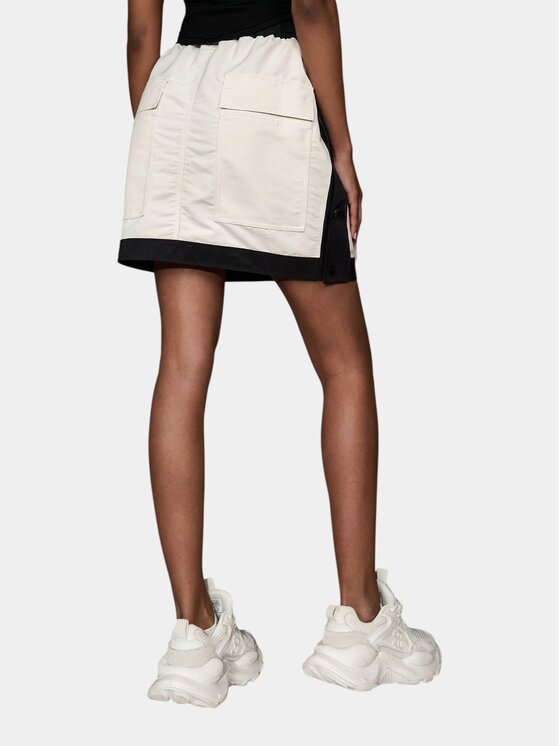 MADE BY SOCIETY MADE BY SOCIETY Spódnica mini Fusta CHROME-WASH - F27434 Biały Basic Fit