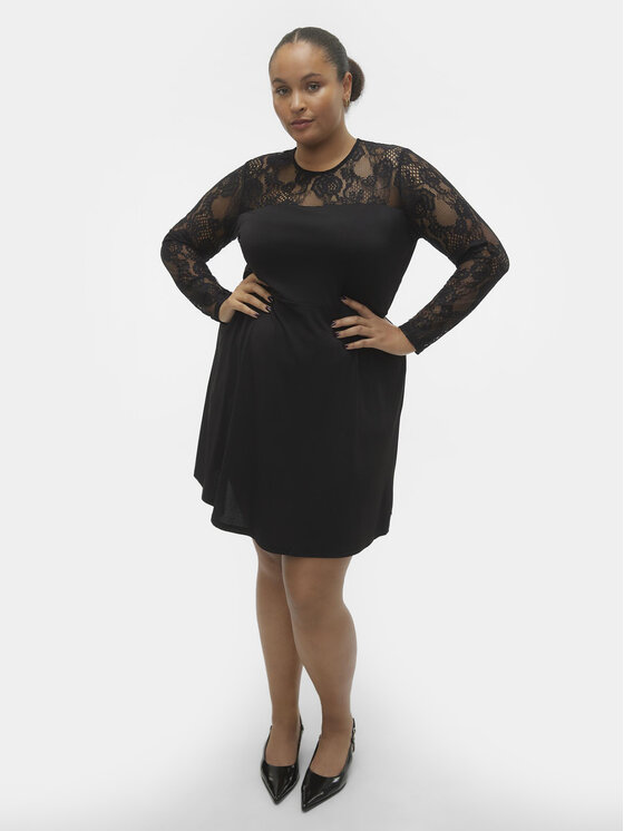 Vero Moda Curve Vero Moda Curve Koktejlové šaty 10305860 Čierna Regular Fit