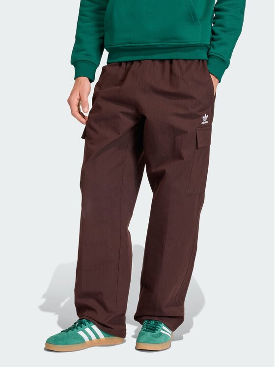 adidas adidas Spodnie cargo Trefoil Essentials Woven Brązowy ciemny Loose Fit