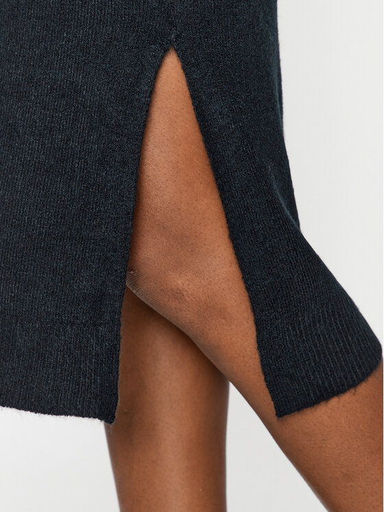 Vero Moda Vero Moda Kötött ruha 10291689 Fekete Relaxed Fit