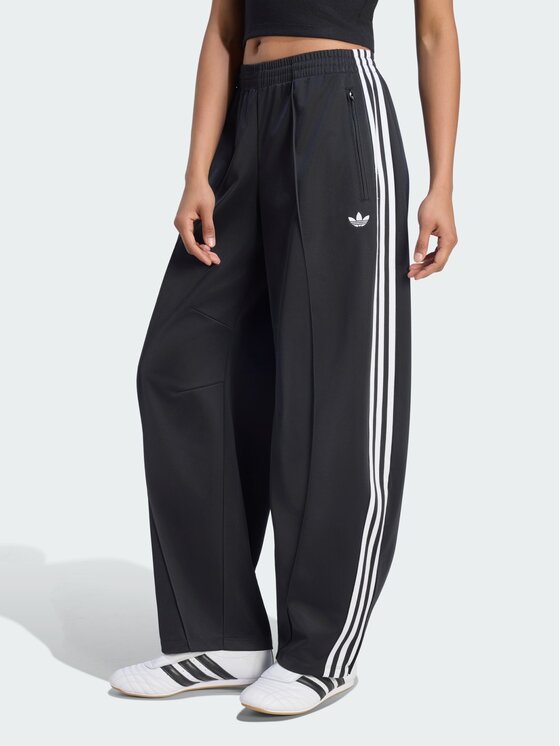 adidas adidas Spodnie dresowe 168738 Czarny Regular Fit