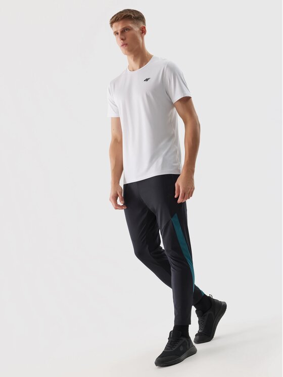 4F 4F Pantaloni di tessuto 4FWSS24 TFTRM453 20S GŁĘBOKA CZERŃ XL Nero Regular Fit