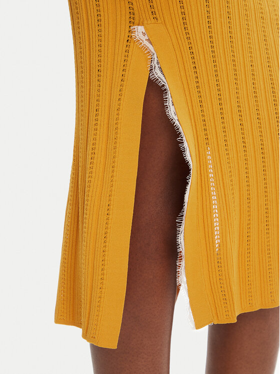 PINKO PINKO Pletena obleka 104745 A2FR Rjava Regular Fit