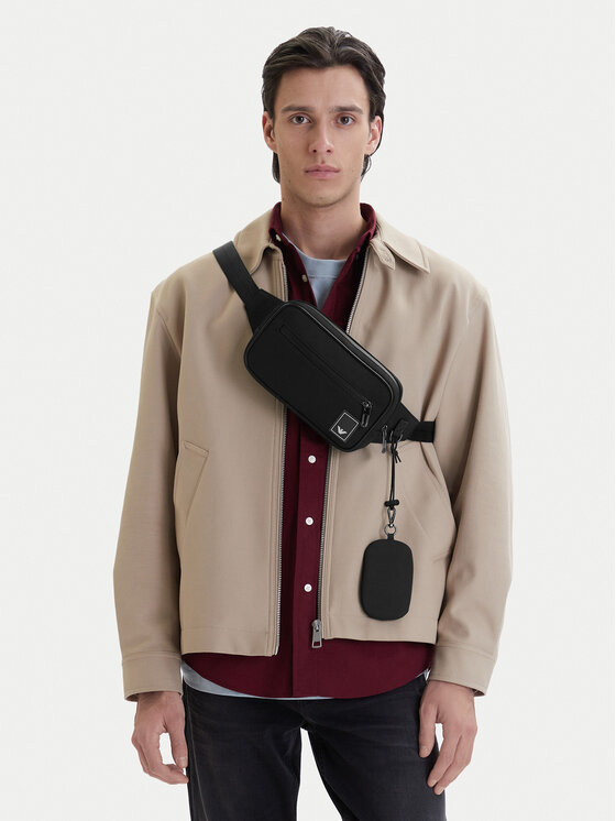 Emporio Armani Emporio Armani Чанта за кръст﻿ EM000088 AF22391 UB118 Тъмносин