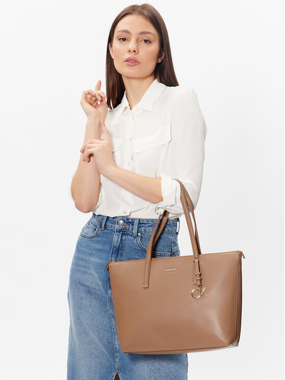 Women's Bag Calvin Klein Ck Must Shoppper Md Mono K60K609355-0F4 Biege  Synthetic